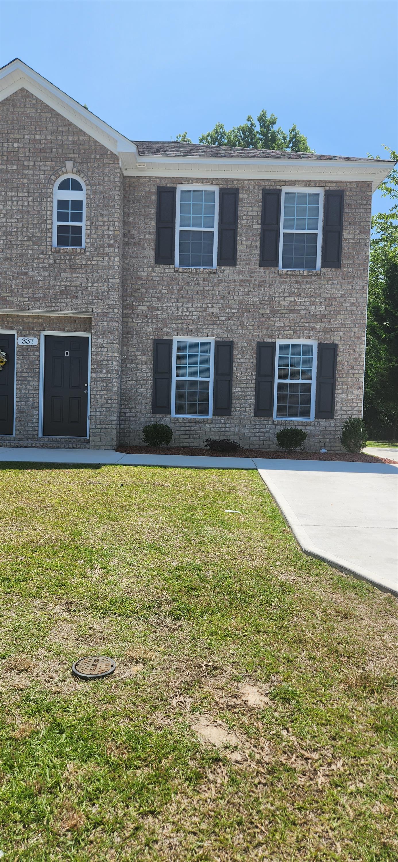 337 South Pointe Drive - B